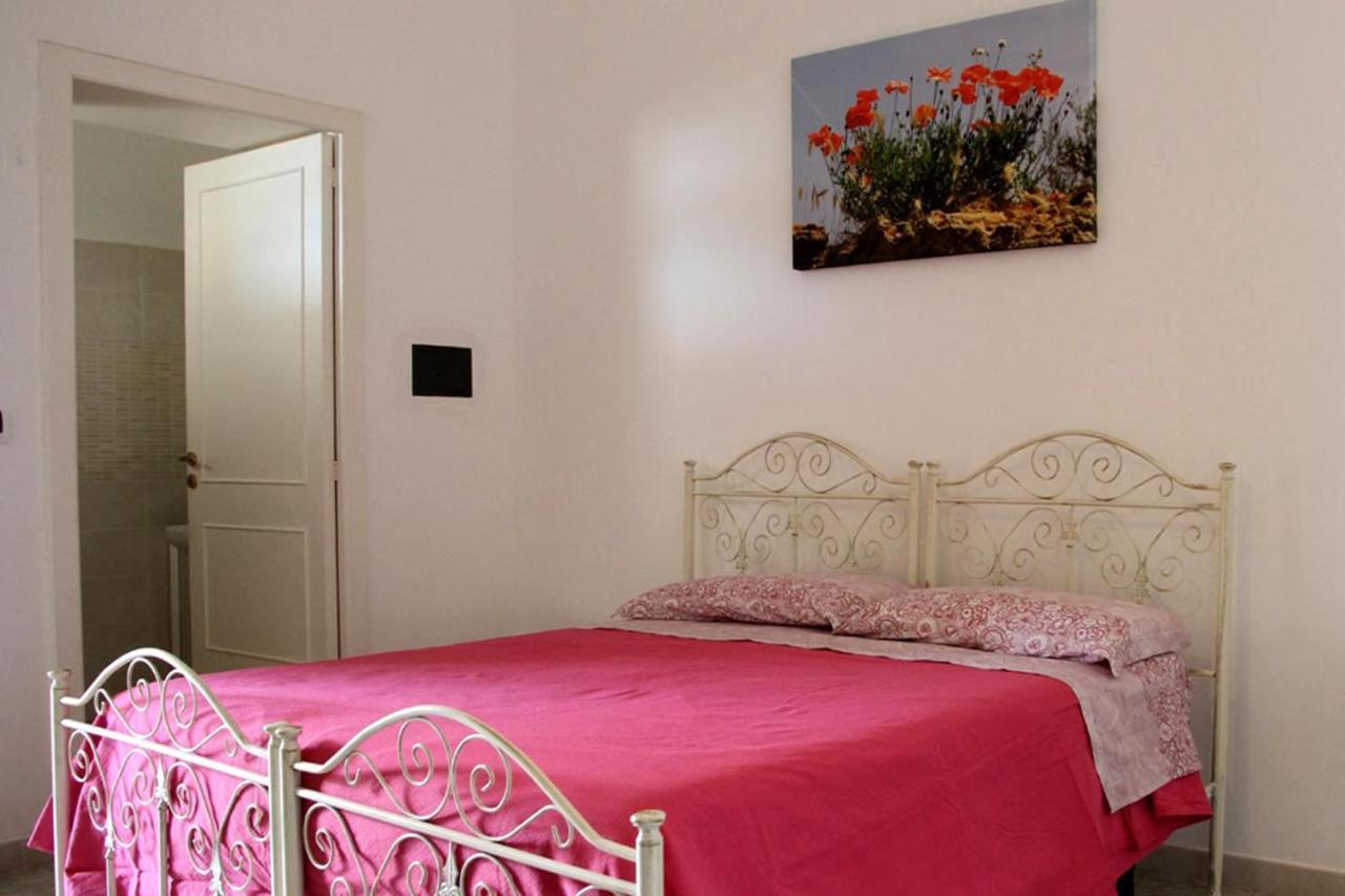 Le Due Capanne Bed & Breakfast Castiglione d'Otranto Exterior photo