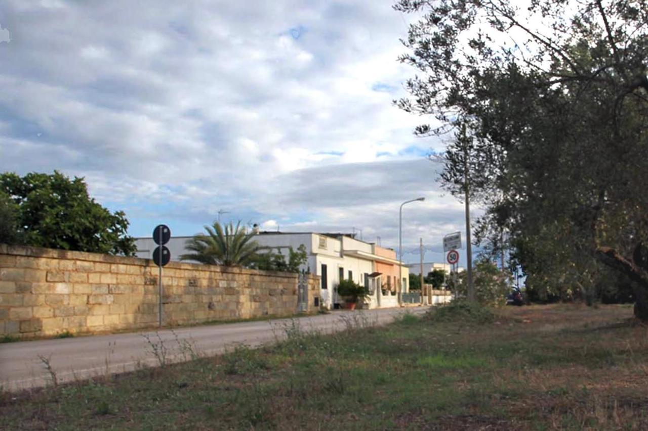 Le Due Capanne Bed & Breakfast Castiglione d'Otranto Exterior photo
