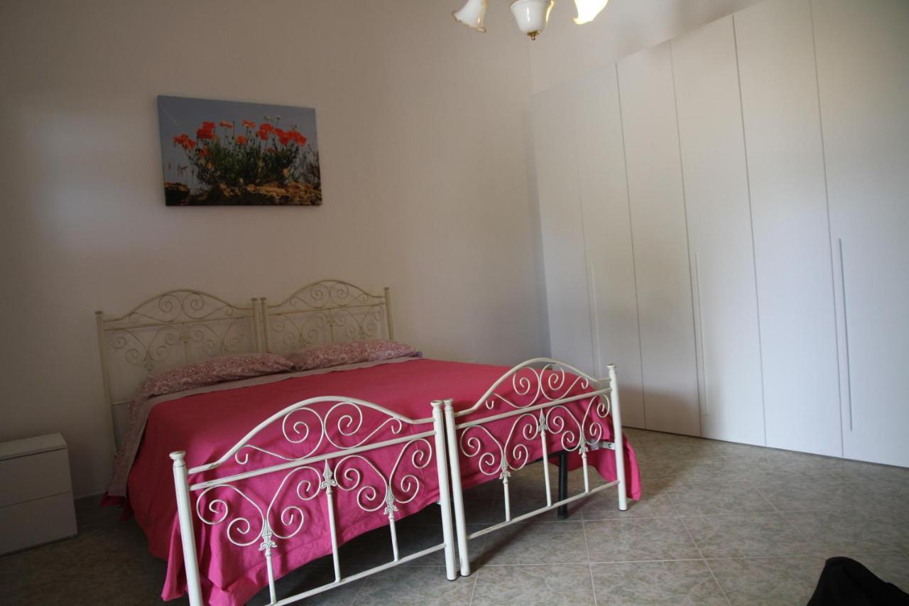 Le Due Capanne Bed & Breakfast Castiglione d'Otranto Exterior photo